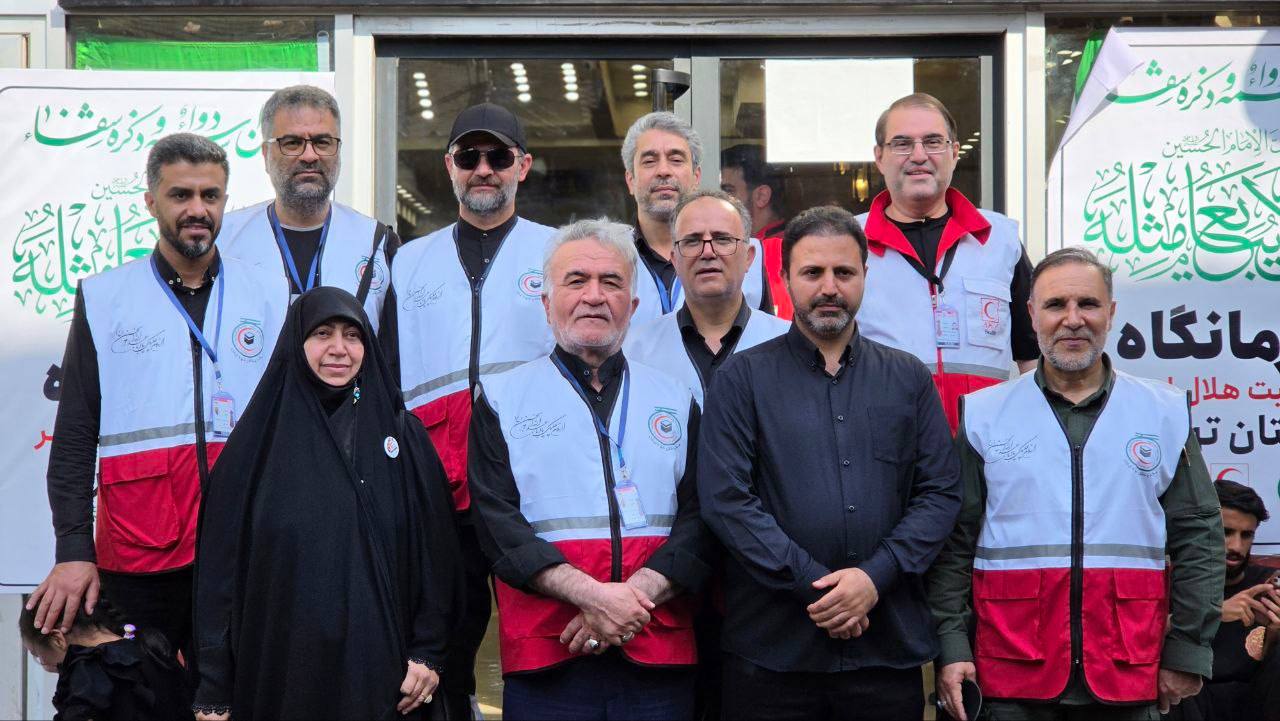 بازدید نمایندگان مجلس از خدمات درمانی و امدادی هلال‌احمر در کربلای معلی