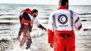 نجات ۱۱۸ گردشگر از غرق‌شدگی در سواحل گیلان / اجرای موفق طرح سالم‌سازی دریا