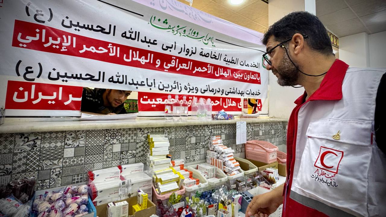 پوشش کامل درمانی زائران اربعین در نجف با استقرار ۲۲ پایگاه مردمی و ۱۰ مرکز تخصصی درمانی