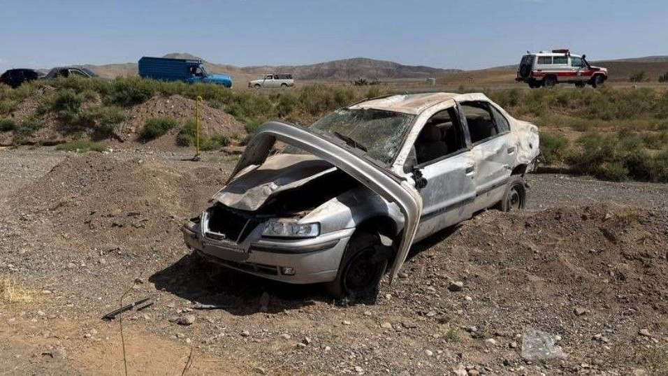 انحراف از جاده و واژگونی سمند در محور ماکو _ چایپاره ۷ مصدوم برجا گذاشت