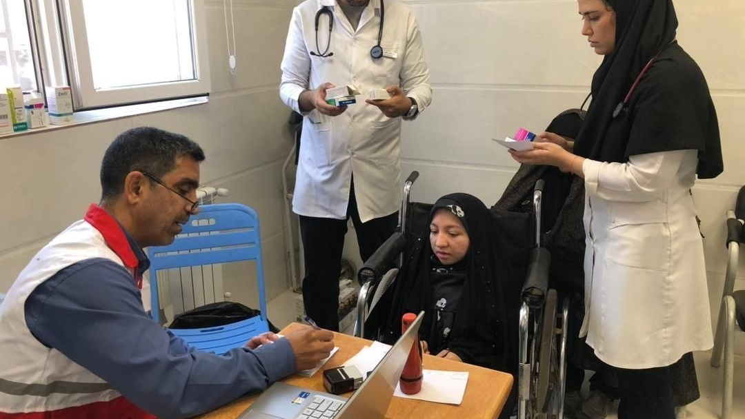 بهره مندی 425 نفر از خدمات کاروان سلامت هلال احمر در استان قم