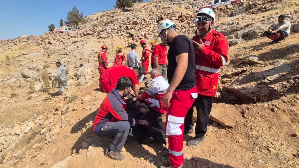 پایان امدادرسانی به حادثه‌دیدگان معدن اسفراین؛ یک نفر جان باخت و ۲ نفر مصدوم شدند
