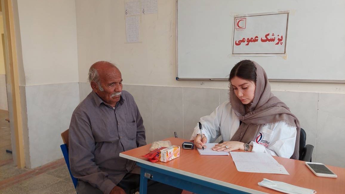 بهرهمندی ۳۳۶ نفر از خدمات کاروان سلامت هلالاحمر ایوان