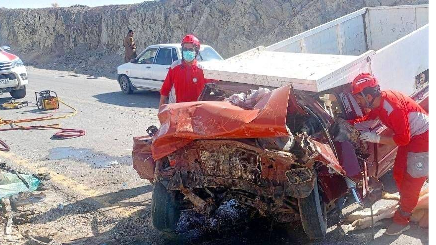 برخورد دو دستگاه تویوتا در محور خاش ـ سراوان، ۴ فوتی و ۱۴ مصدوم بر جا گذاشت