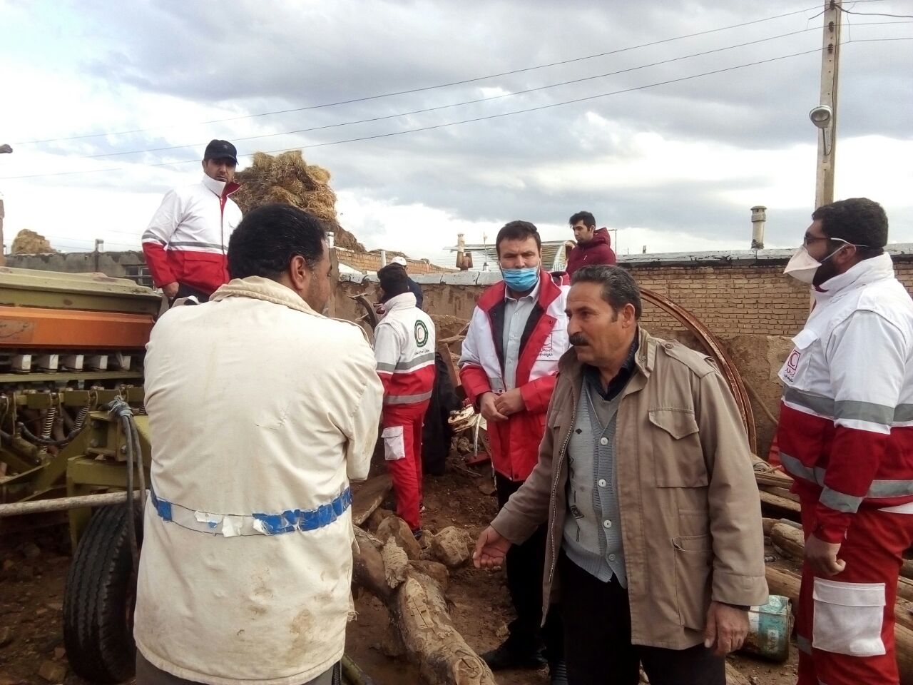 رهاسازی اجساد 2 نفر در حادثه ریزش آوار در روستای سرای هریس