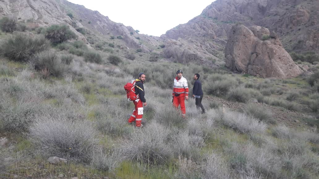  7 ساعت تلاش برای نجات فرد گمشده در ارتفاعات روستای جلایر تفرش