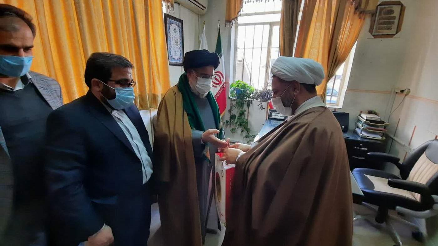 استفاده از ظرفیت‌ها و پتانسیل‌های هلال احمر در سوادآموزی مردم