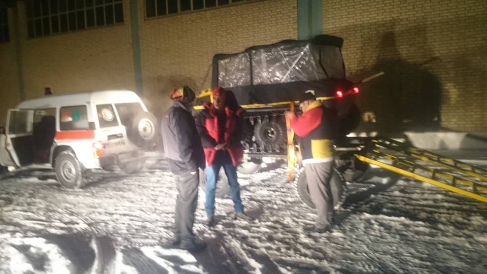 امدادرسانی به 4 بیمار در روستاهای آذربایجان شرقی/رها سازی 2 خودروی گرفتار در برف 