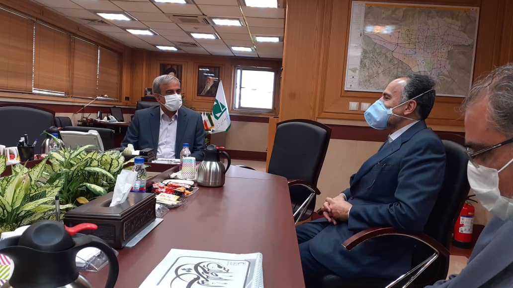 در دیدار معاون آموزش، پژوهش و فناوری جمعیت هلال احمر با رئیس سازمان پیشگیری و مدیریت بحران شهر تهران مطرح شد؛ تأکید بر هم افزایی و همکاری های مشترک در آموزش همگانی