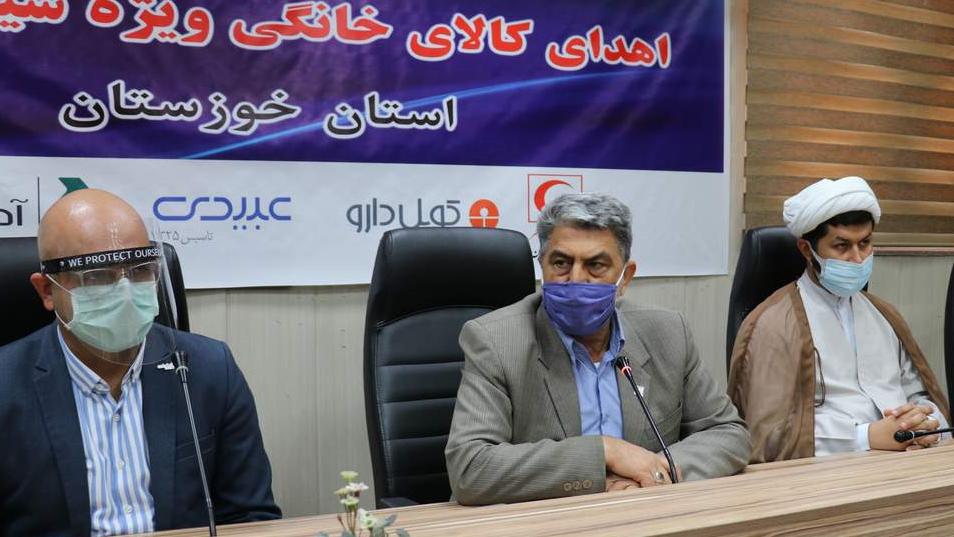اهدای 50 سری بسته کالای خانگی به نیازمندان سیل خوزستان
