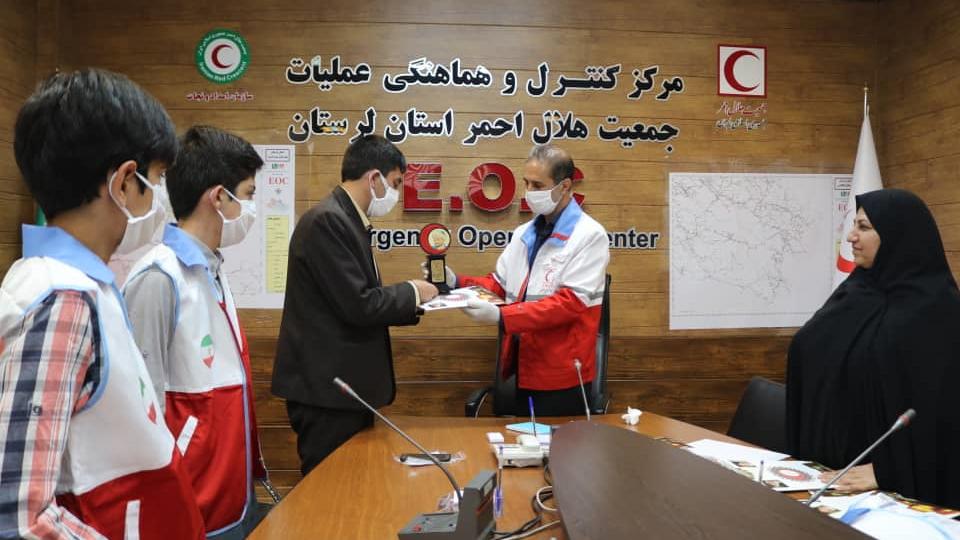 کانون دانش آموزی امور جوانان استان لرستان در جشنواره «احسان » اول شد