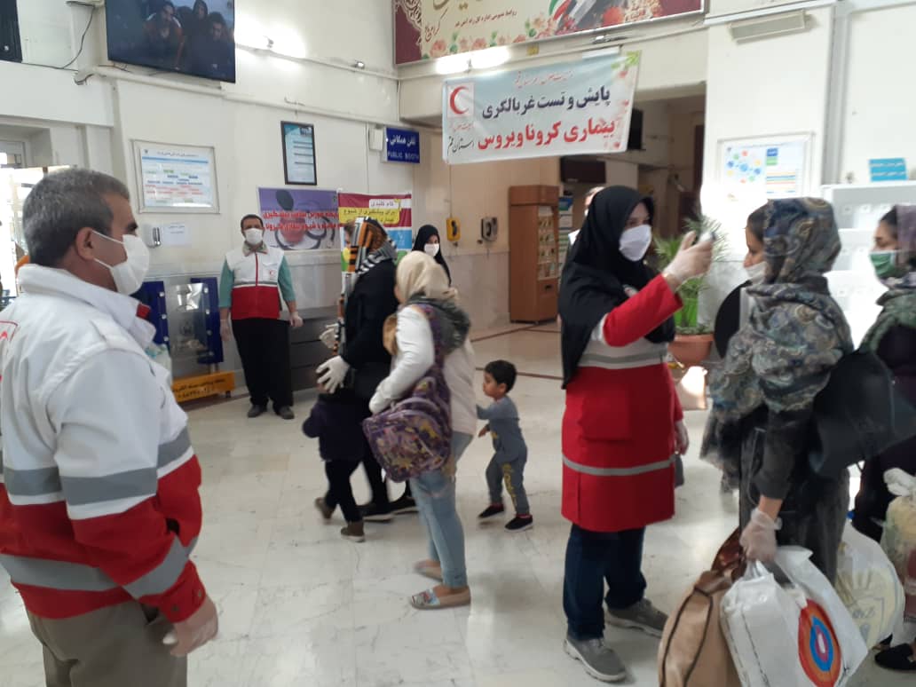 بازدید استاندار قم از اجرای طرح غربالگری جمعیت هلال احمر