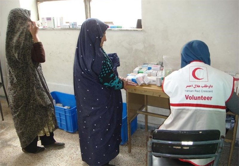بهرهمندی ۲۲۰۰ روستایی در طبس از خدمات کاروانهای سلامت هلال در یک سال گذشته