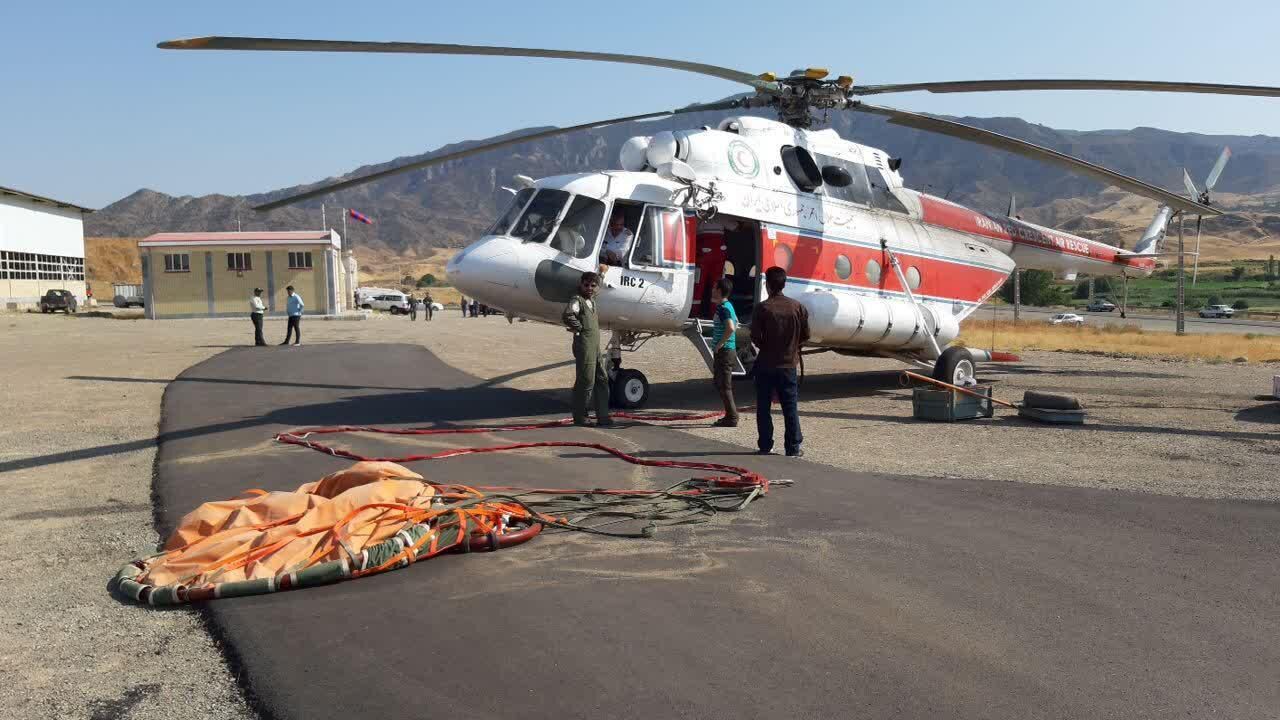 کمک به مهار آتش‌سوزی در ۴ استان با استفاده از بالگردهای هلال‌احمر/ انتقال امدادگران و نیروی داوطلب اطفای حریق به مناطق حادثه‌دیده