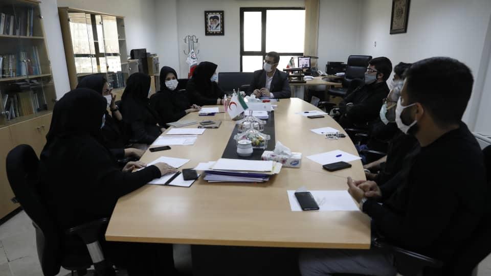 جلسه مشورتی اعضای هیات موسس باشگاه خبرنگاران داوطلب با سرپرست اداره کل روابط عمومی/تاکید بر هم افزایی خانه های هلال و باشگاه خبرنگاران داوطلب