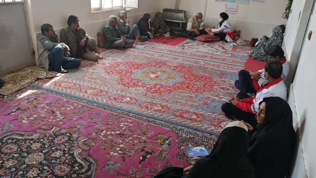 کاروان سلامت هلال احمر خاتم به مناطق محروم بخش چاهک رسید