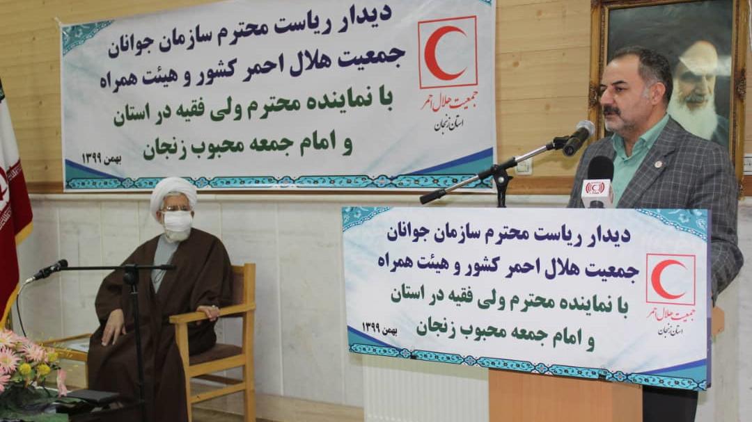 جوانان هلال احمری برای 300 هزار نفر روز خدمات مبارزه با کرونا ارائه می دهند