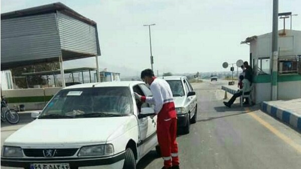خدمات اعضای هلال احمر کردستان در مقابله با کرونا