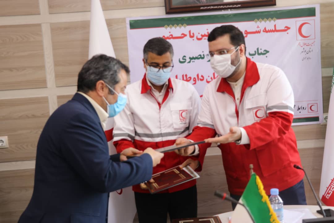 از توزیع ۱۷۰۰ بسته کمک های معیشتی در استان بوشهر تا بازدید از مجتمع امداد ونجات