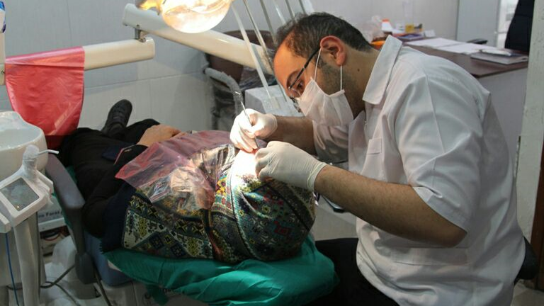 ارائه خدمات دارو، درمان و توانبخشی به 6985 اردبیلی در سه ماهه اول سال جاری