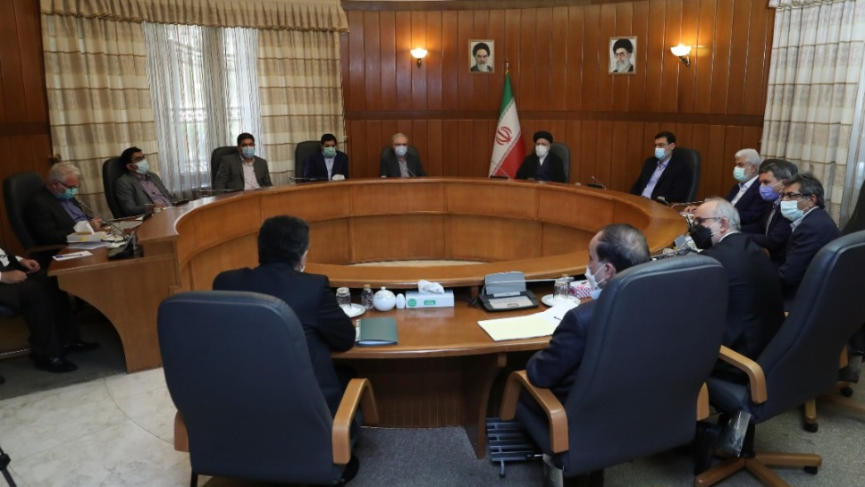 دکتر همتی: آماده واردات ۳۰ میلیون دوز واکسن کرونا هستیم
