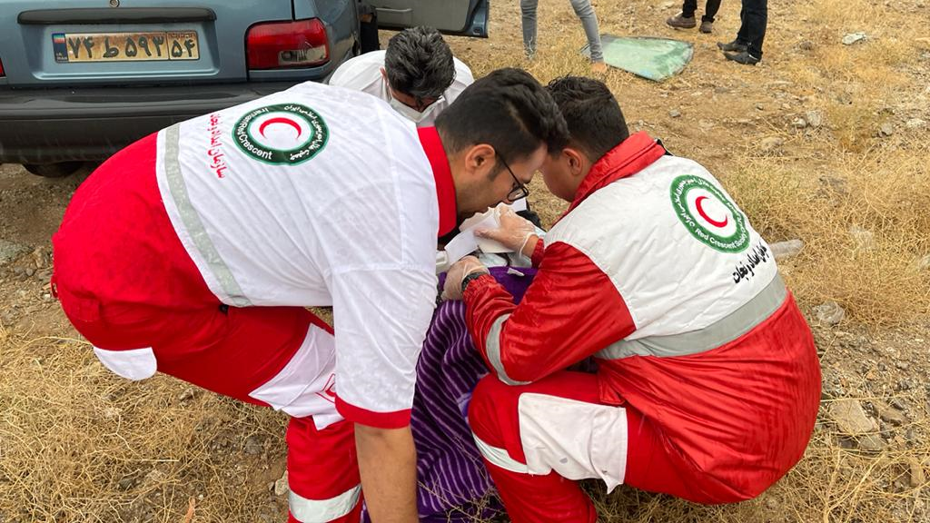 امدادرسانی نیروهای هلالاحمر تفت به هفت مصدوم تصادف جادهای