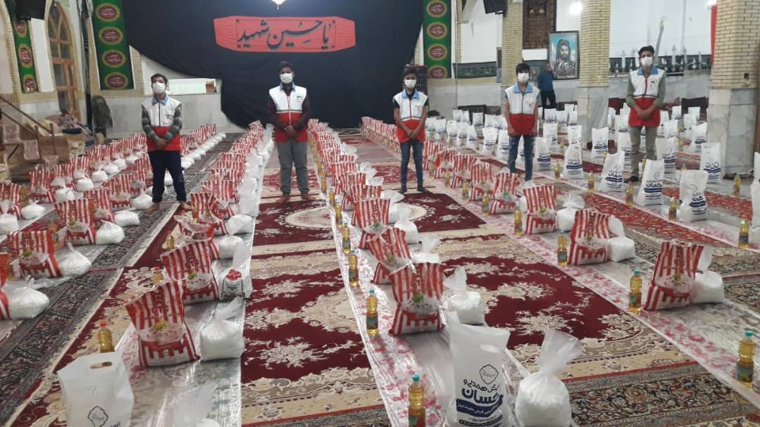 توزیع 250 بسته غذایی به همت اعضای خانه هلال روستای عارف آباد کاشمر