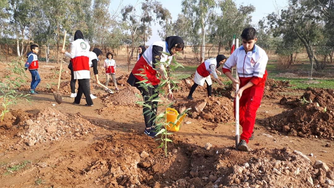 برنامه های فرهنگی و ترویجی طرح ملی نهضت سبز و هفته منابع طبیعی برگزار می شود