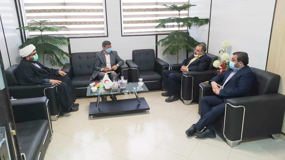 همدلی جوانان هلال احمر برای ظهور با مشارکت در پویش عید نو، عهد نو/تعامل سازمان هلال احمر و مسجد جمکران در تبیین فرهنگ مهدویت