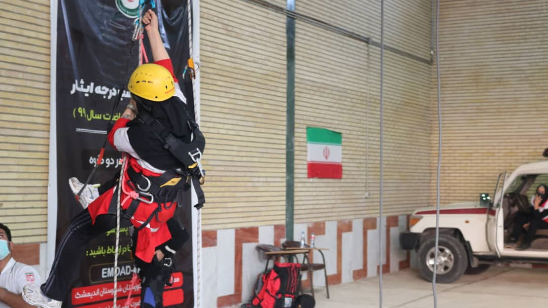 آزمون کشوری کسب درجه ایثار ویژه بانوان نجاتگر به میزبانی خوزستان برگزار شد