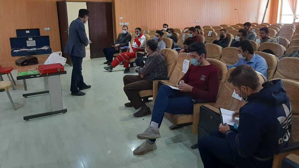 برگزاری 202 دوره آموزشی همگانی امدادونجات توسط هلال‌احمر چهارمحال و بختیاری