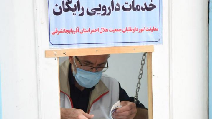ارائه خدمات درمانی و کمکهای معیشتی هلالاحمر آذربایجان شرقی به مردم سیستان و بلوچستان