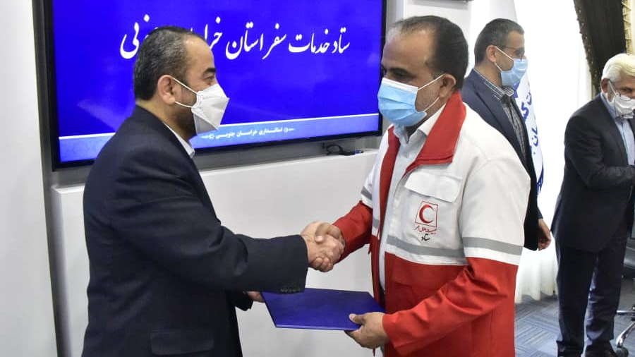 قدردانی استاندار خراسان جنوبی از خدمات هلال احمر به عنوان دستگاه برگزیده استان در نوروز امسال