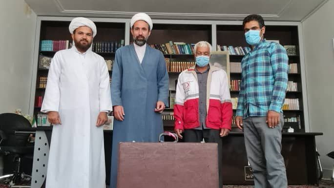  اهدای دستگاه فتوتراپی نوزادان به خانه هلال شهر سه قلعه