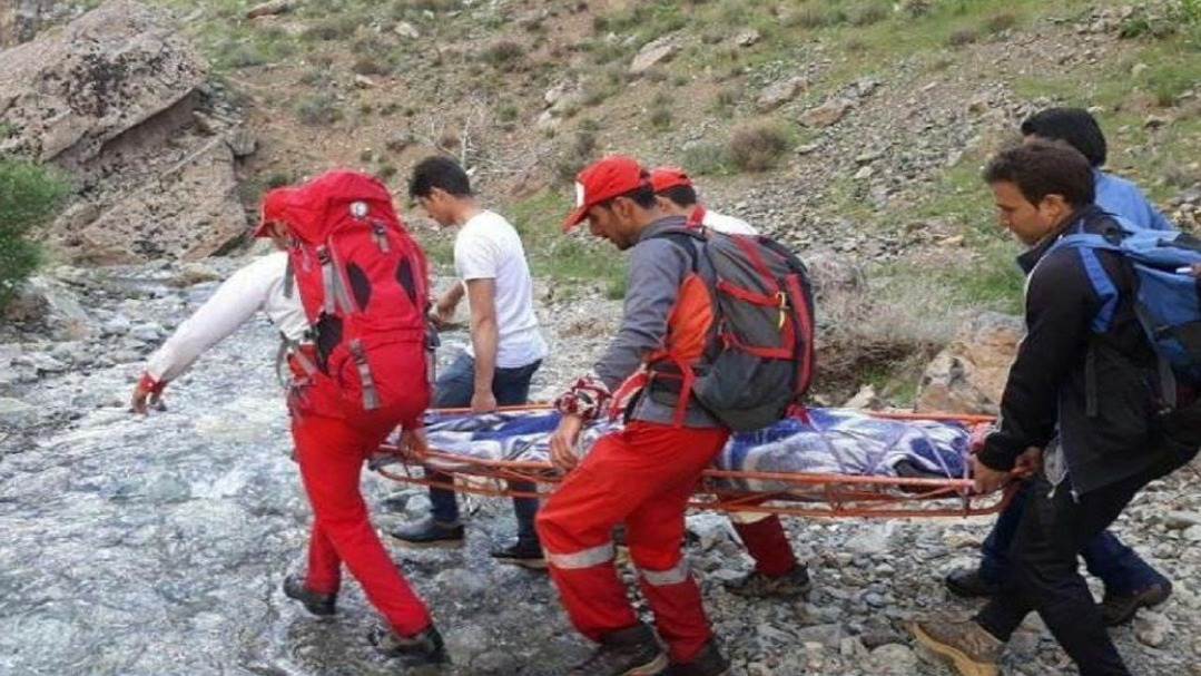 نجات جان سه کوهنورد در ارتفاعات آبشار زردلیمه