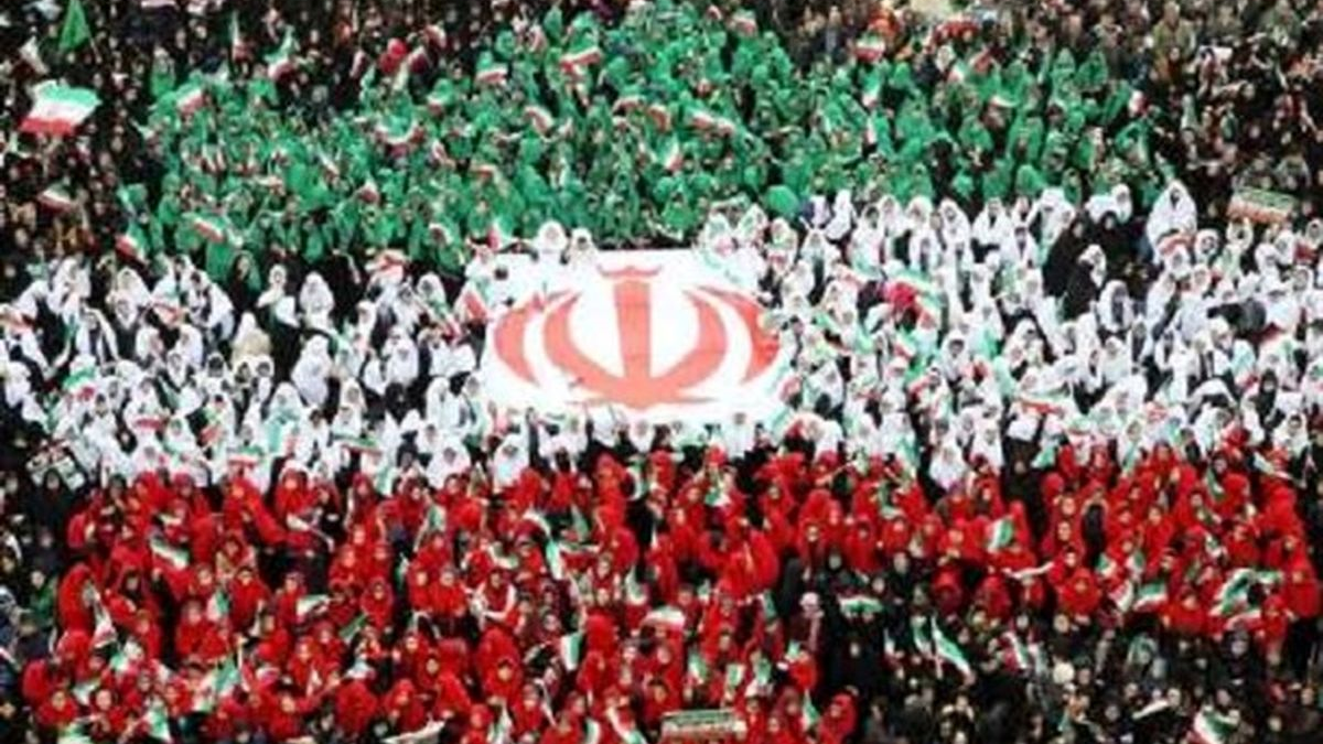 همزمان با روز جهانی قدس؛ تمامی شهرها و روستا تحت پوشش امدادی هلال احمر قرار دارند/ حضور حداکثری هلالاحمریها همگام با مردم ایران اسلامی در روز قدس
