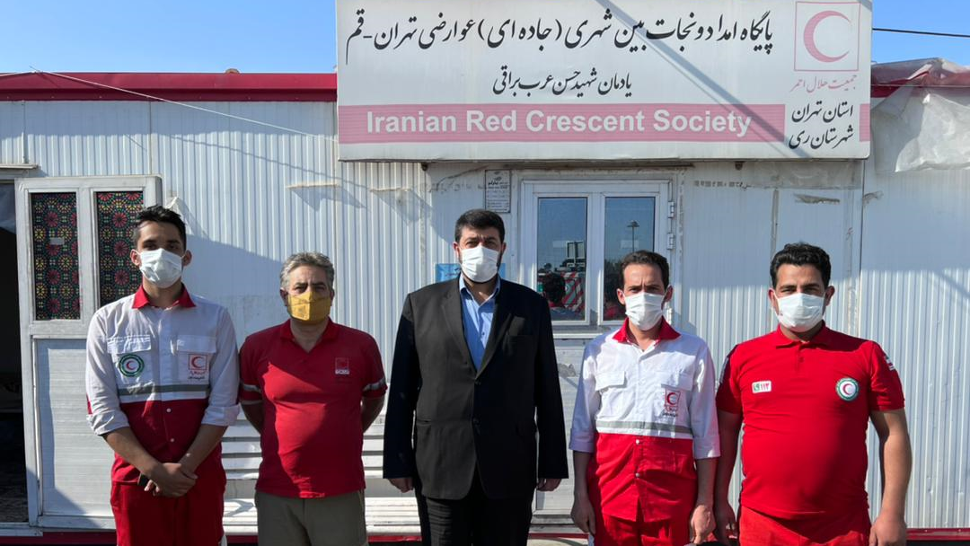 رئیس جمعیت هلال احمر از پایگاه امداد و نجات جمعیت هلال احمر استان تهران بازدید کرد