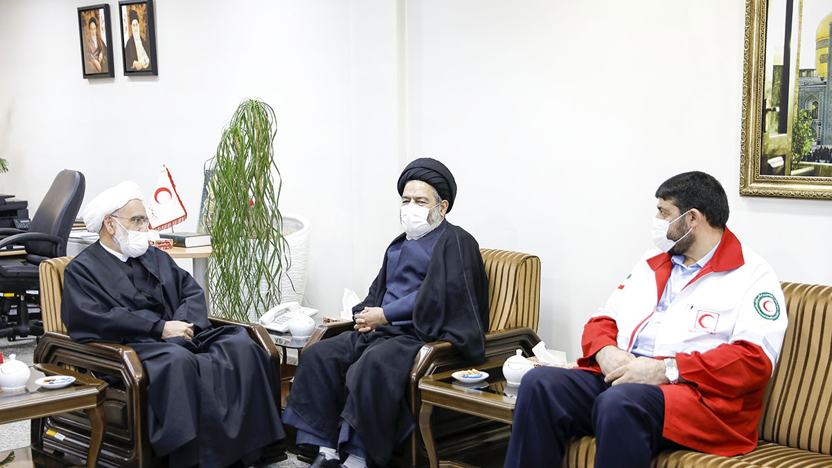هلال احمر می تواند پیام صلح و دوستی جمهوری اسلامی ایران را به جهان برساند