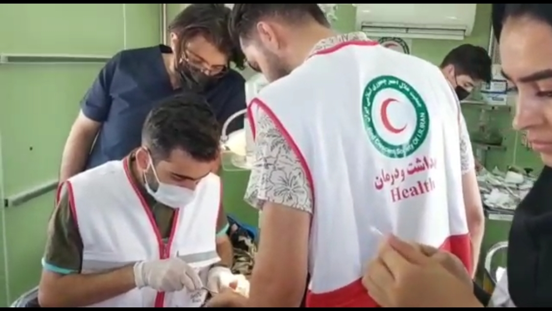 ارائه خدمات رایگان پزشکی و دندانپزشکی در منطقه کمبرخوردار آناخاتون تبریز