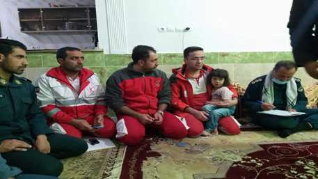 کودک گمشده با تلاش امدادگران به آغوش خانواده بازگشت