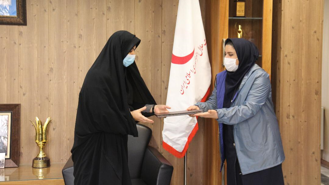 قدردانی رئیس بیمارستان رازی قزوین از جمعیت هلال‌احمر