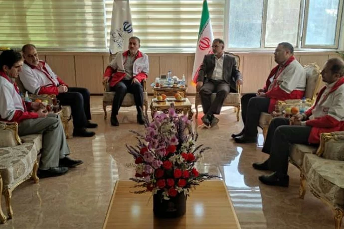 دبیرکل جعیت هلال احمر کشور با استاندار لرستان دیدار کرد