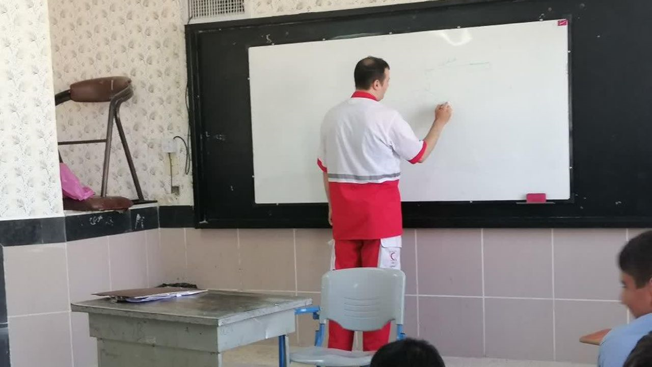 مانور کاهش بلایای طبیعی ویژه خانه های هلال روستایی در داورزن برگزار شد