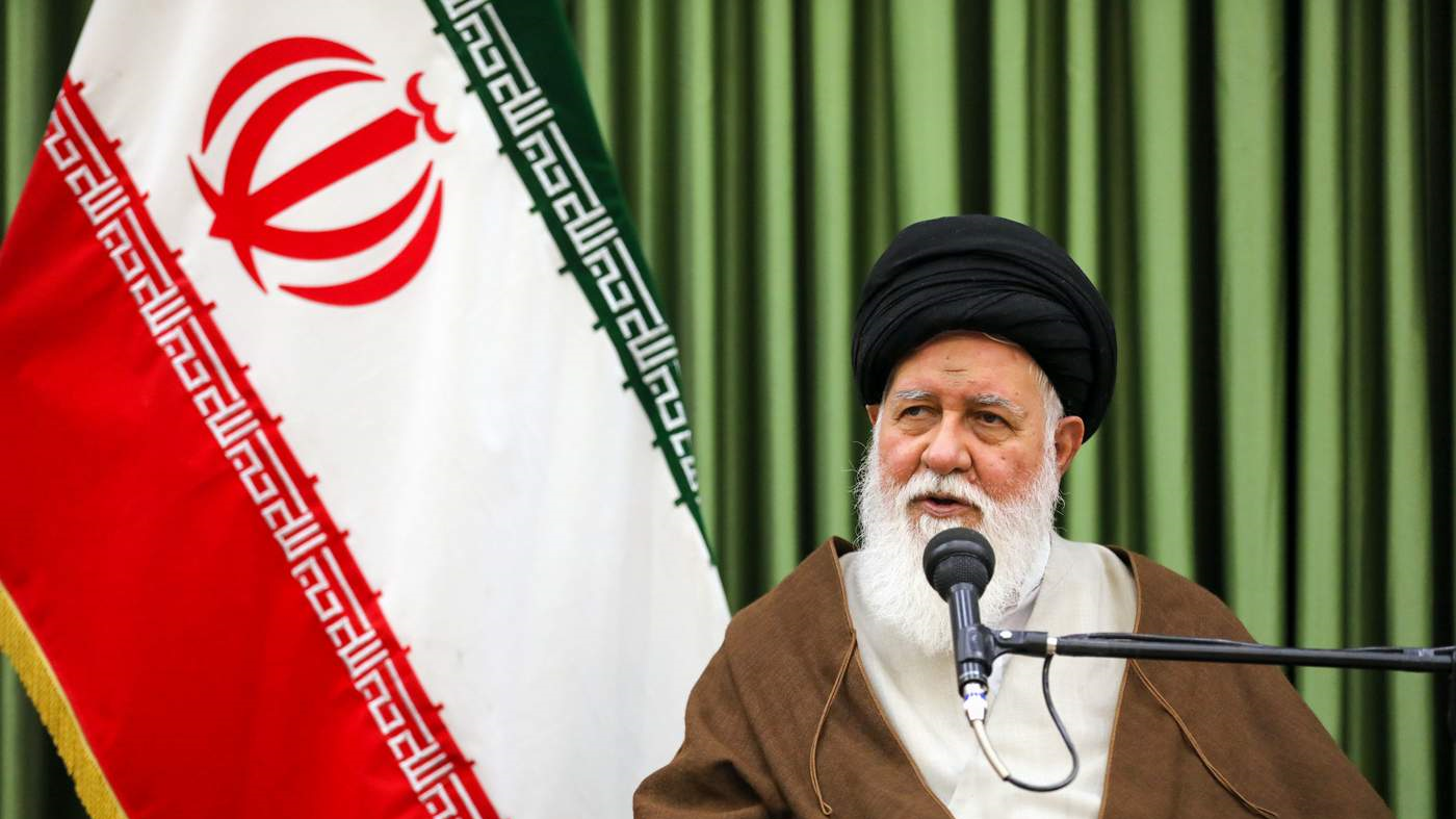 هلال‌احمر گره گشای مشکلات است