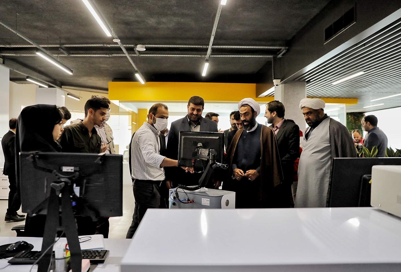 در سفر یک روزه دکتر کولیوند به استان اصفهان چه گذشت؟/ گزارش تصویری