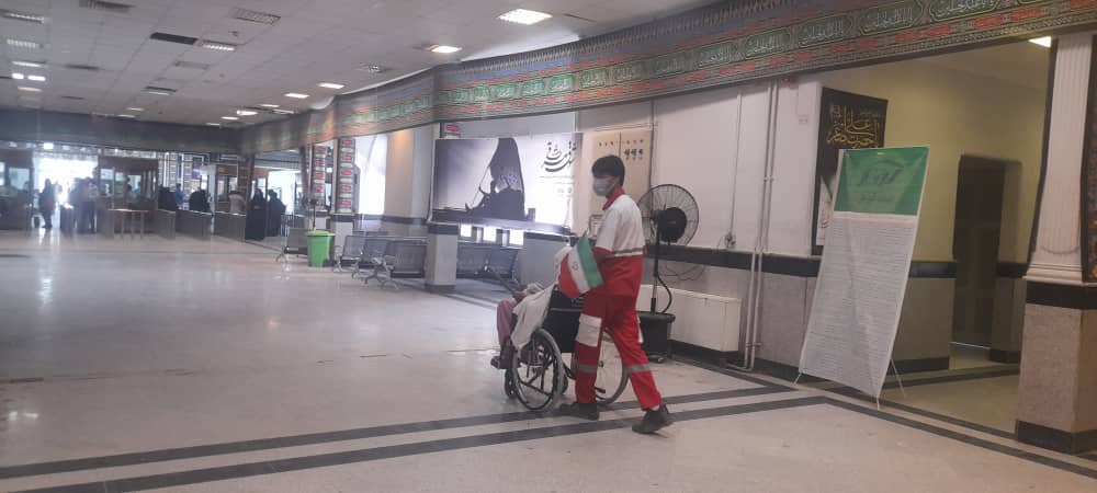 ارائه خدمات جمعیت هلالاحمر به زائران پاکستانی در مرز میرجاوه/ گزارش تصویری