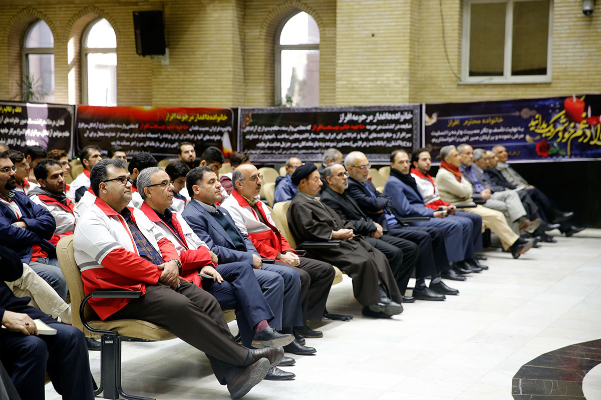 مراسم ختم بهجت افراز، رئیس سابق اداره مفقودین هلال احمر در دوران جنگ با حضور دکتر پیوندی برگزار شد