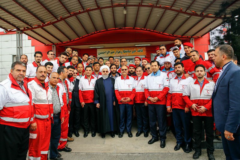 بازدید نوروزی رئیس جمهور از پایگاه امدادونجات هلال احمر در چیتگر/ دکتر روحانی به کمپین بهرفت پیوست