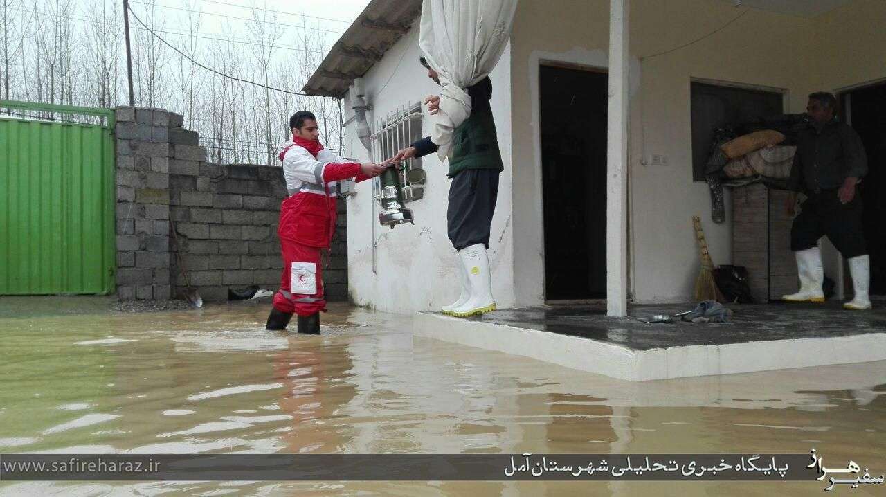 امدادرسانی هلال احمر مازندران به 11 هزار نفر از سیل زدگان استان