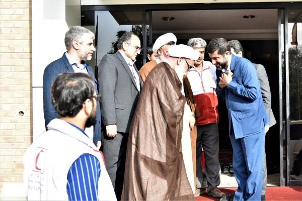 دنیا از بشردوستی و همدلی ملت ایران درس می گیرد